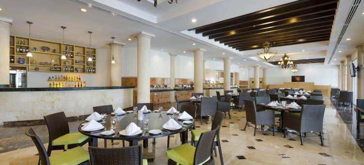 坎昆机场万怡酒店(Courtyard Cancun Airport)图片