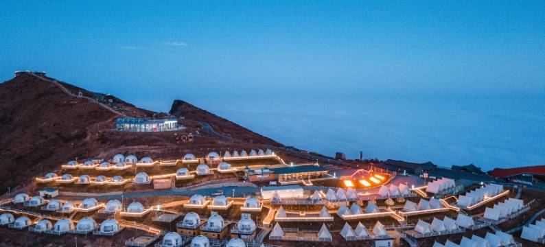 牛背山星云营地图片