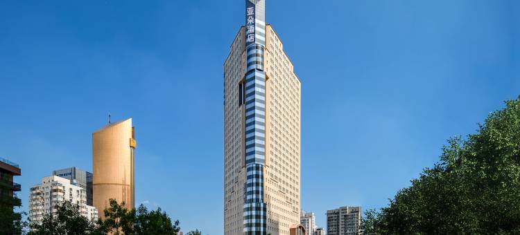 天津五大道小白楼地铁站亚朵酒店图片