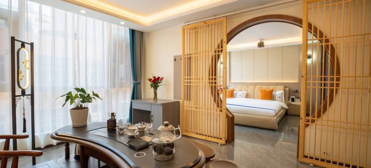 海豚湾影视智慧酒店(曲靖外滩万达店)图片