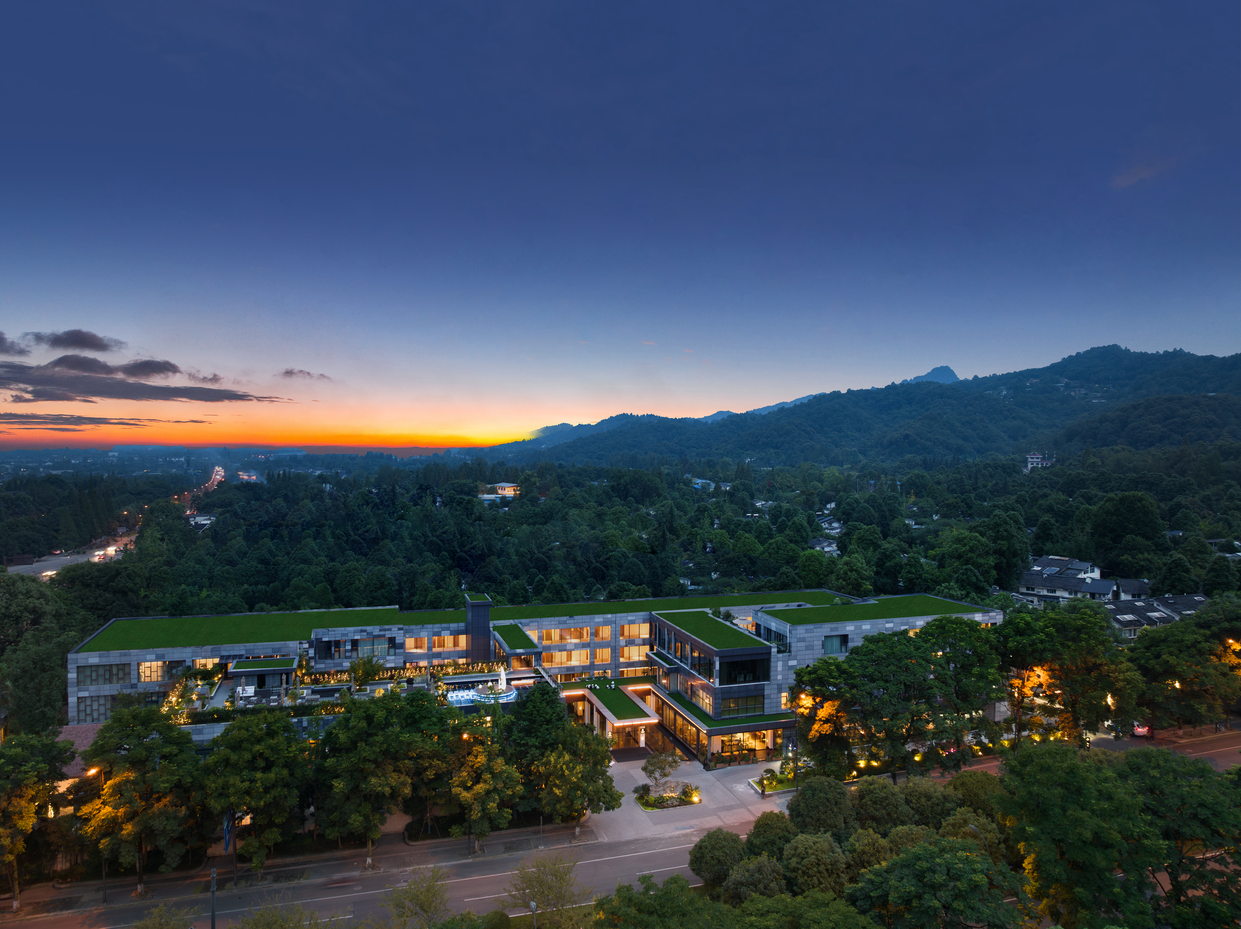 BLOSSOM HOUSE QINGCHENGSHAN CHENGDU Hotel Overview