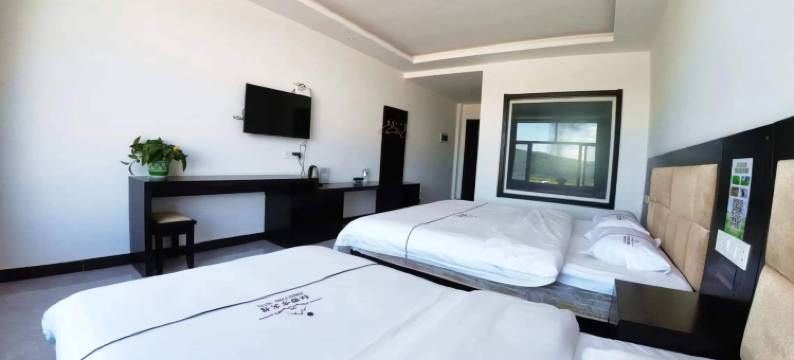 乌兰布统坝上红四方宾馆图片