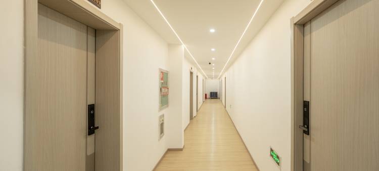 遨游电竞酒店(桐庐海陆世贸店)图片