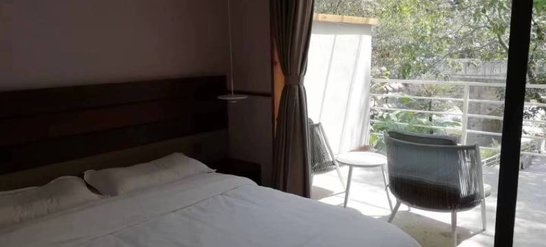 宁陕珍本色山居图片