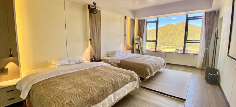 康定木雅祥雪酒店(新都桥店)图片