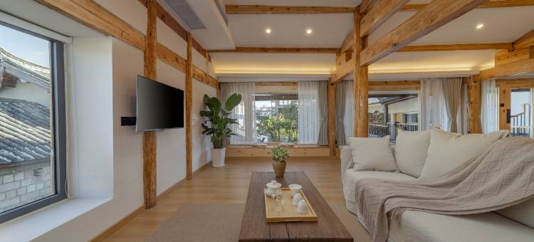 山岚·Miss赵老师家雪山全景美宿(丽江束河古镇店)图片