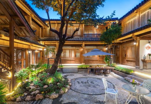 Wuyue Yunpan Courtyard (Lijiang Ancient City Branch) over view