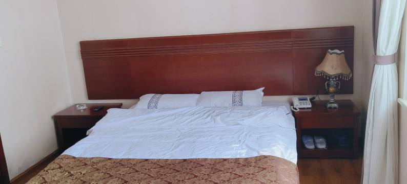 龙坡里客栈图片