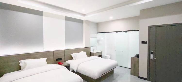 鸿雁酒店(平南县中心购物广场店)图片