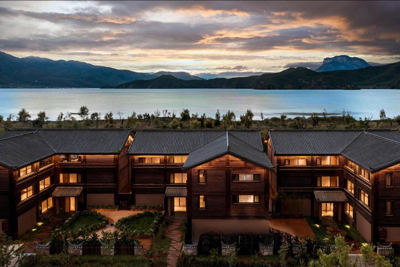 泸沽湖蓝畔酒店图片