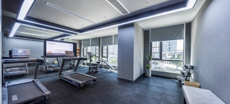 长沙滨江新城湖南金融中心亚朵酒店图片