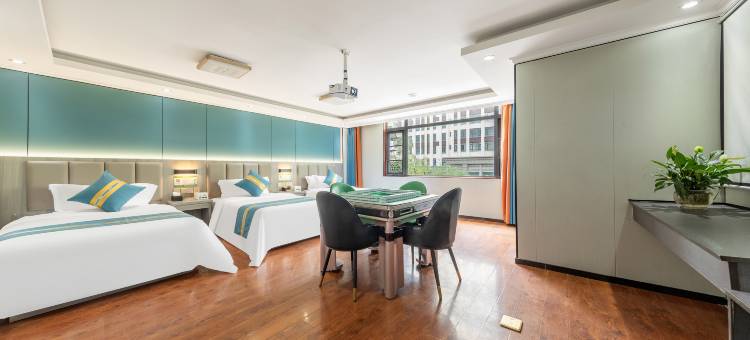 拉萨南欧西假日酒店(堆龙滨河体育公园店)图片