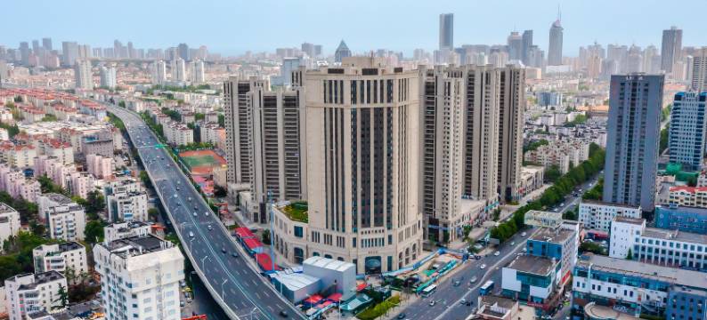 Crof·椿日微澜精品公寓(五四广场宁夏路地铁站店)图片