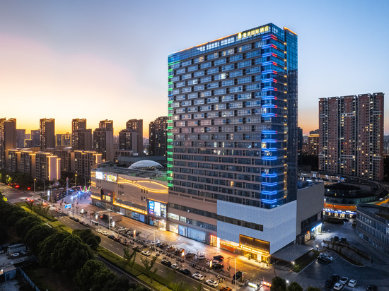 曼美国际酒店(常州武进星湖广场店)