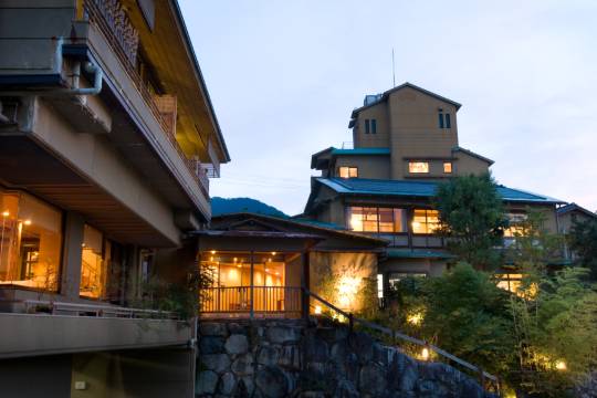 有馬温泉高山壯華野旅館（12歲以下兒童不可入住）
