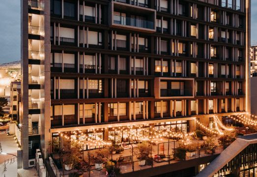 台南友爱街旅馆外景图