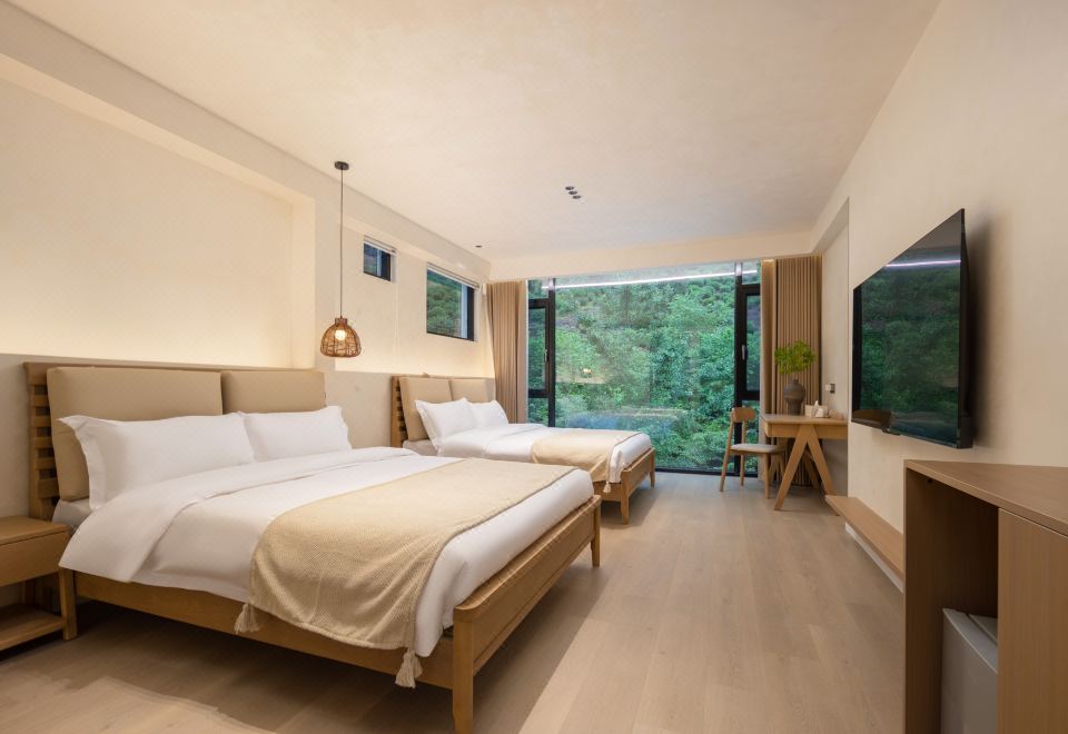 Floral  Hotel·Like your hotel (Jingxian Ink Painting Tingxi Scenic Area Branch) Hotel Overview