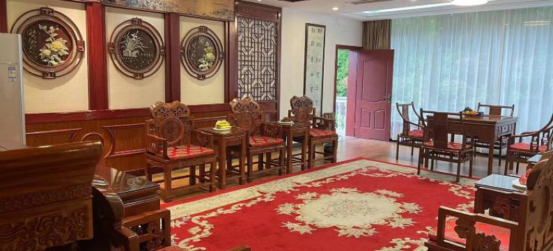 常山湖中居大酒店图片