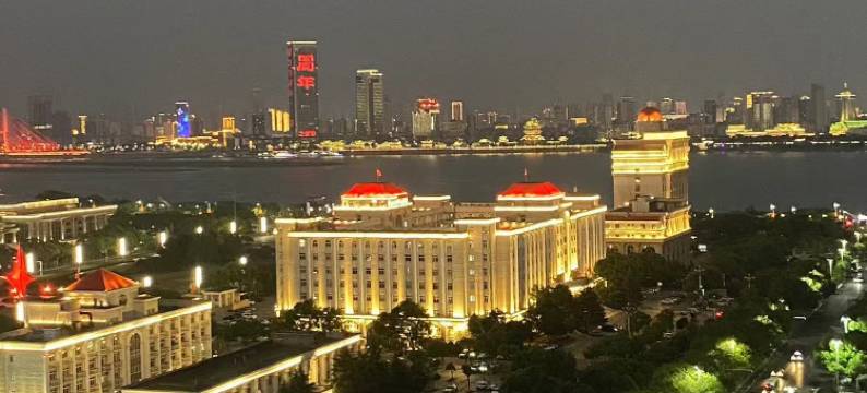 南昌春江民宿(地铁大厦地铁站店)图片