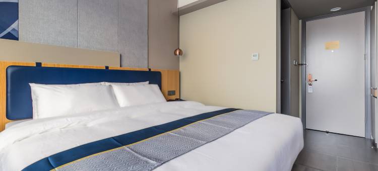 艺龙万国酒店(锦州火车站上海路店)图片