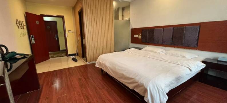 福廷酒店(南宁金象大道地铁站店)图片