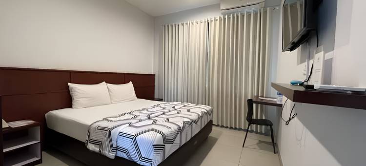 莲花酒店(Hotel Lotus Cirebon)图片