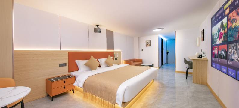 早安Morning影院民宿(福州南站胪雷地铁站店)图片