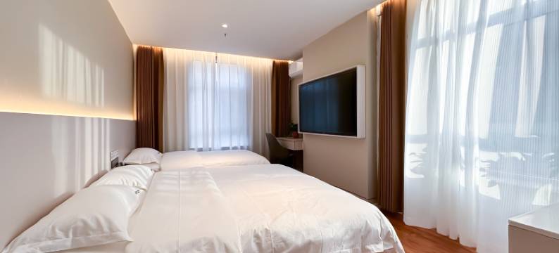 和宅无人酒店(张掖大佛寺钟鼓楼店)图片