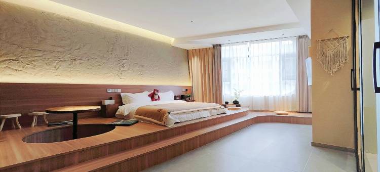 梧桉事罗民宿酒店(张公桥美食街店)图片