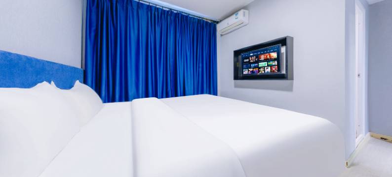 轻住酒店(青岛中央商务区海泊桥地铁站店)图片