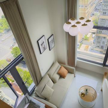 栀夏轻奢影院公寓(南昌西湖万达大悦城店)