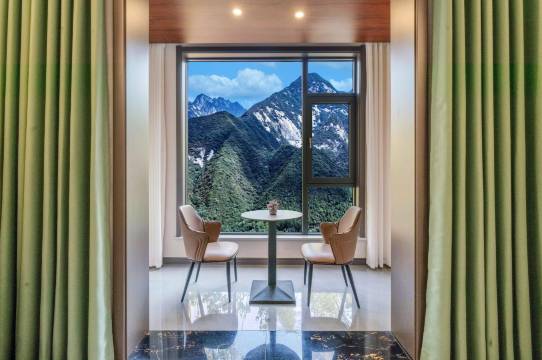 云水涧·秋雾沉山·山景美宿(华山景区游客中心店)图片