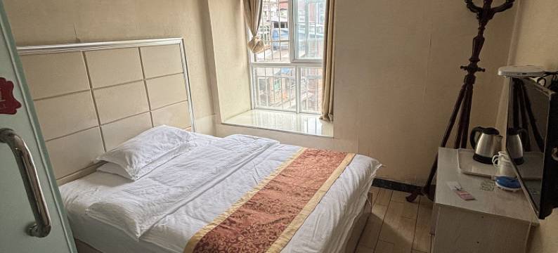 通江宏昶宾馆图片