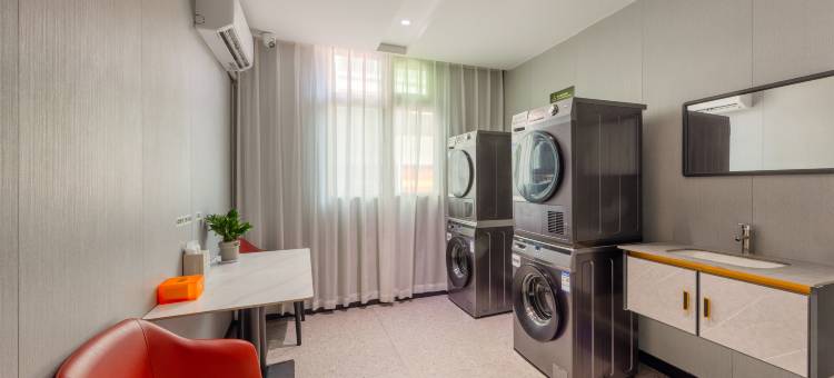 柏曼酒店(清远市政府顺盈时代广场店)图片