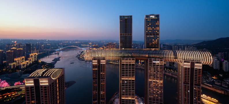 重庆解放碑洪崖洞BERKIN佰利金高空江景酒店图片