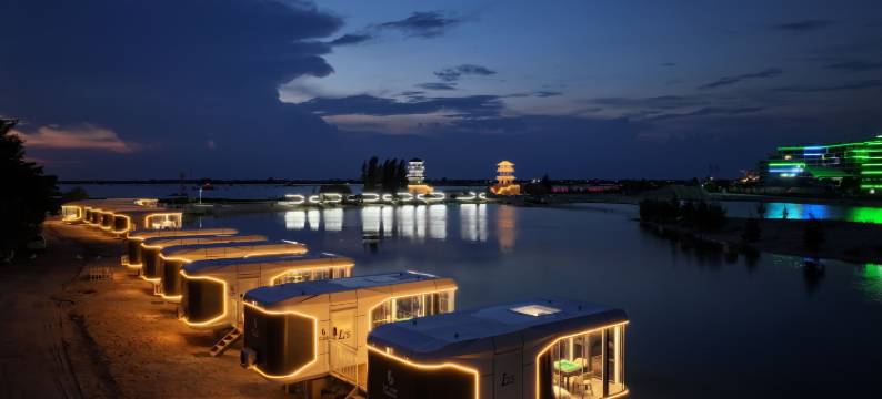 慕汐·野舍太空舱酒店(海丝首港店)图片