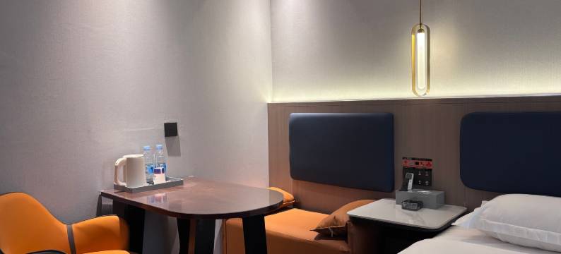 轻欢居酒店(湘潭汽车站店)图片