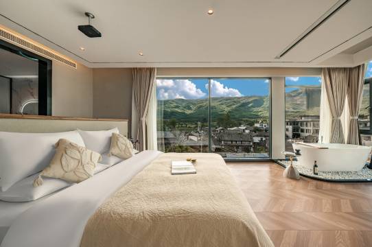 玉雪逸境•日照金山｜雪山度假轻奢民宿(白沙古镇店)图片