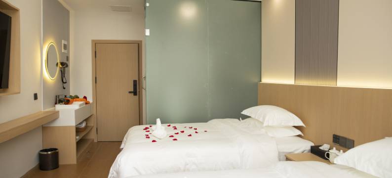 拾光里智能旅居酒店(高铁站皇泽寺店)图片