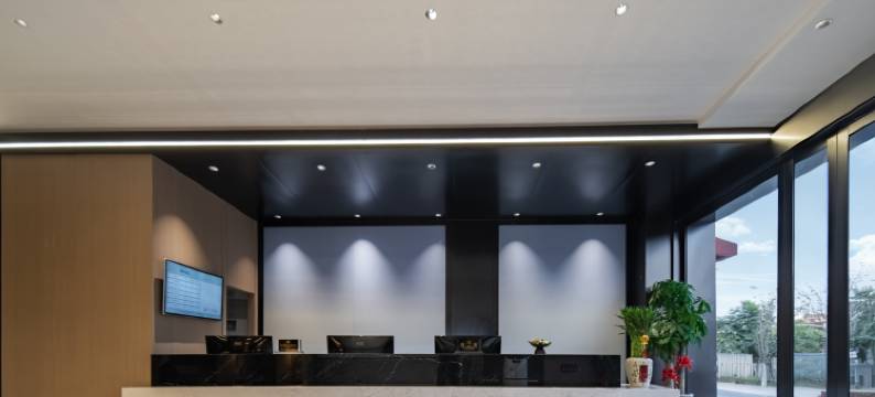 舒禾酒店(古山镇紫金广场店)图片