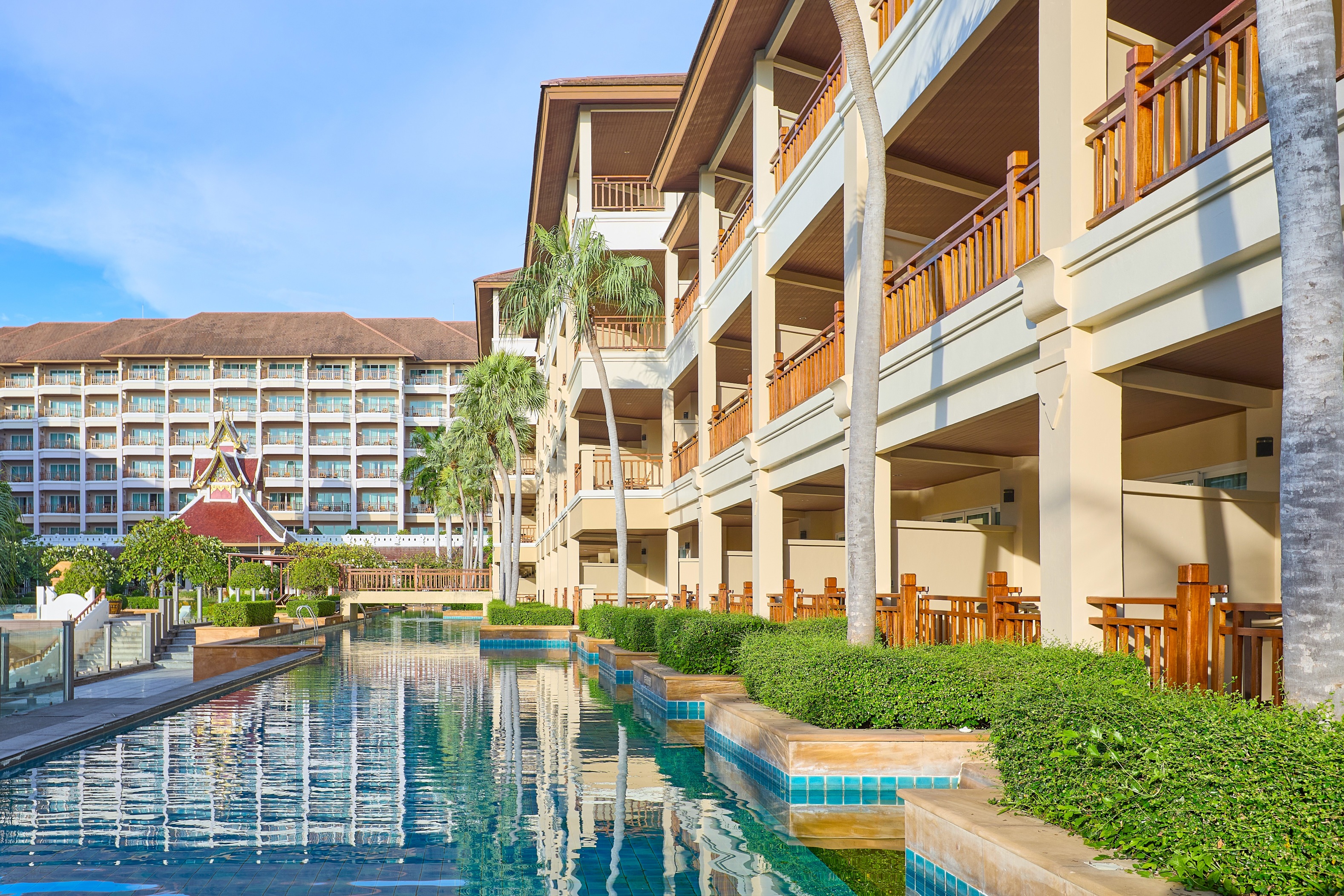 The Heritage Pattaya Beachfront Resort Over view