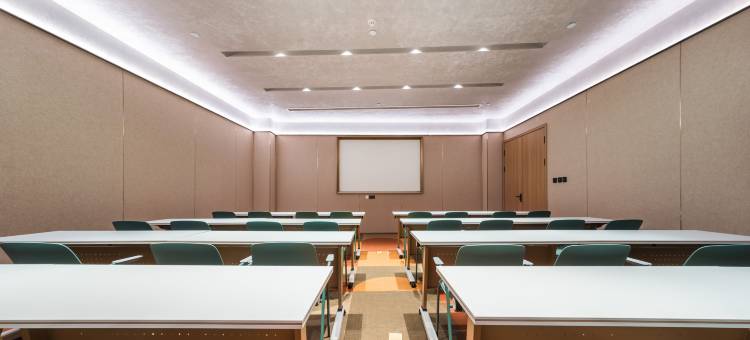 桔子酒店(青岛金沙滩石油大学店)图片