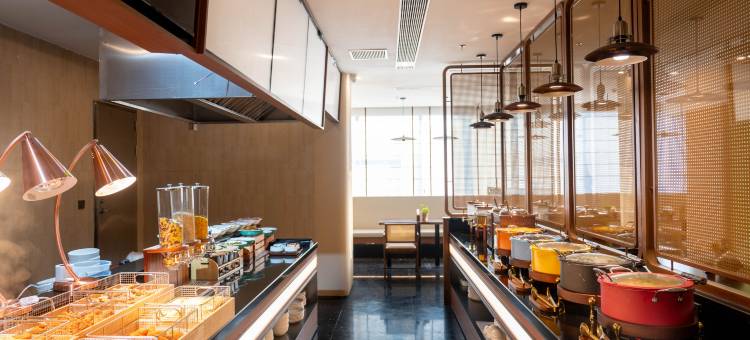 悦至轻居酒店(广州东站燕塘地铁站店)图片