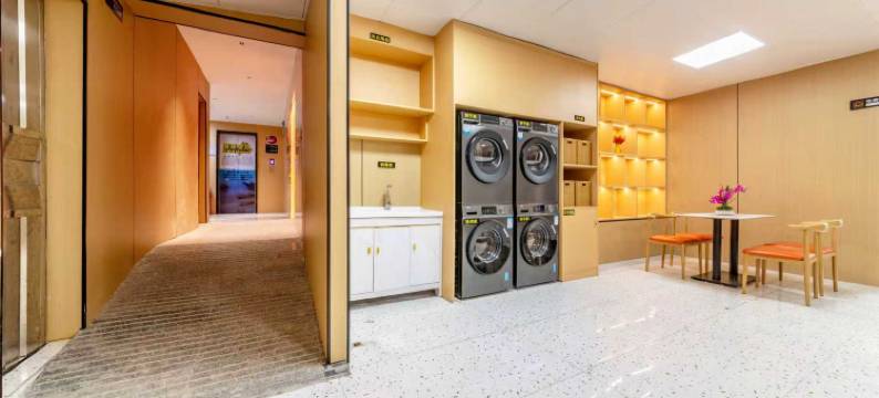 新都云栖酒店(平湖双拥街地铁站店)图片