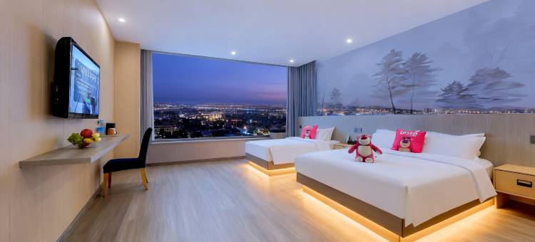 TOWO上品酒店(钟楼南门回民街永宁门地铁站店)图片