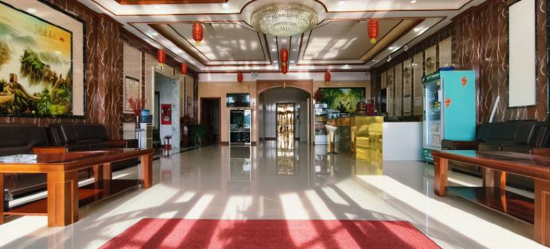 右玉青逸酒店图片