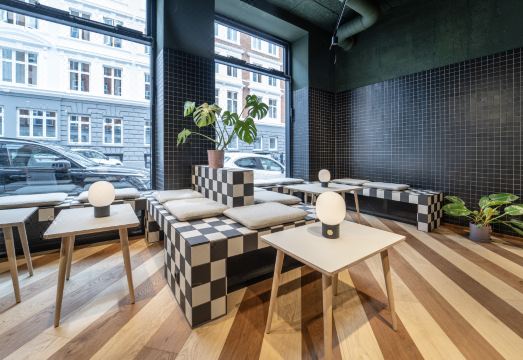 Hotel MayfairHotel Overview