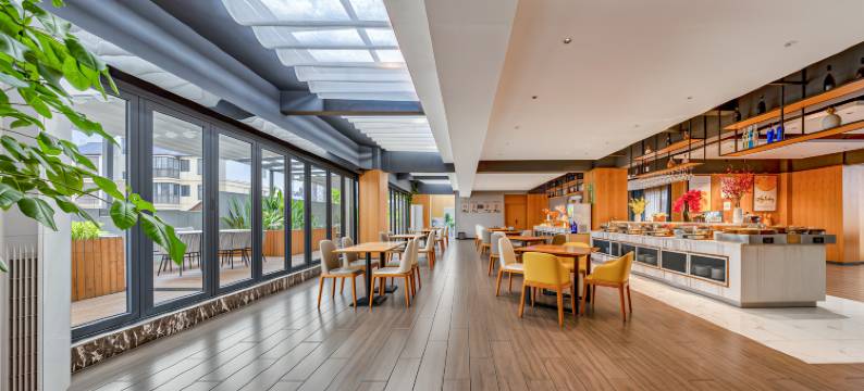 澜沧雲见君丽呈酒店(县人民政府拉祜广场店)图片