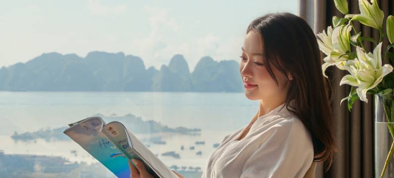 下龙湾德拉西酒店 - 现代湾景度假胜地(DeLaSea Ha Long Hotel - Modern Bayview Escape)图片