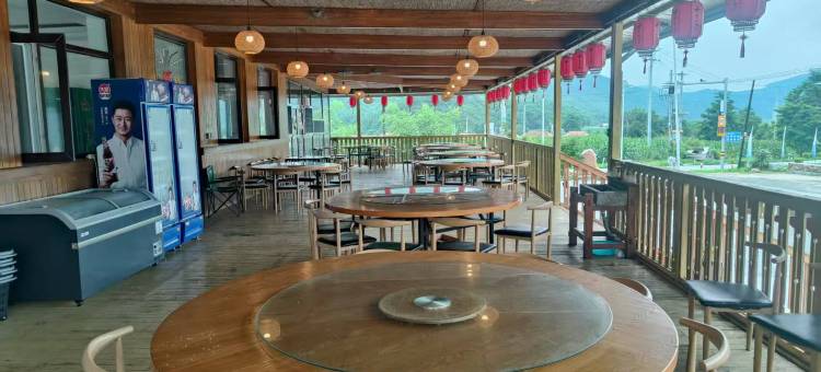 云普山居酒店(大连天门峡漂流天门山国家森林公园店)图片